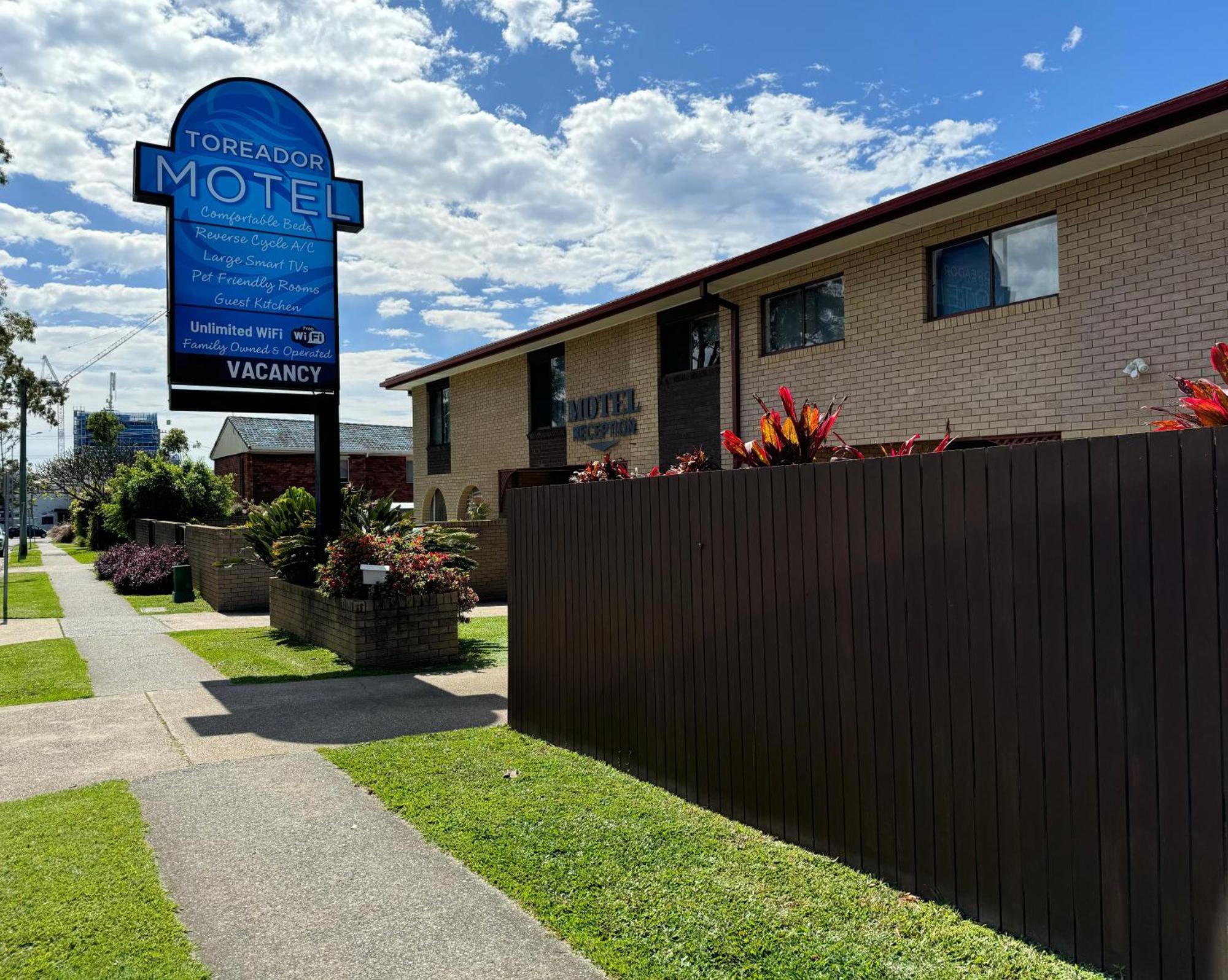Toreador Motel Coffs Harbour Bagian luar foto